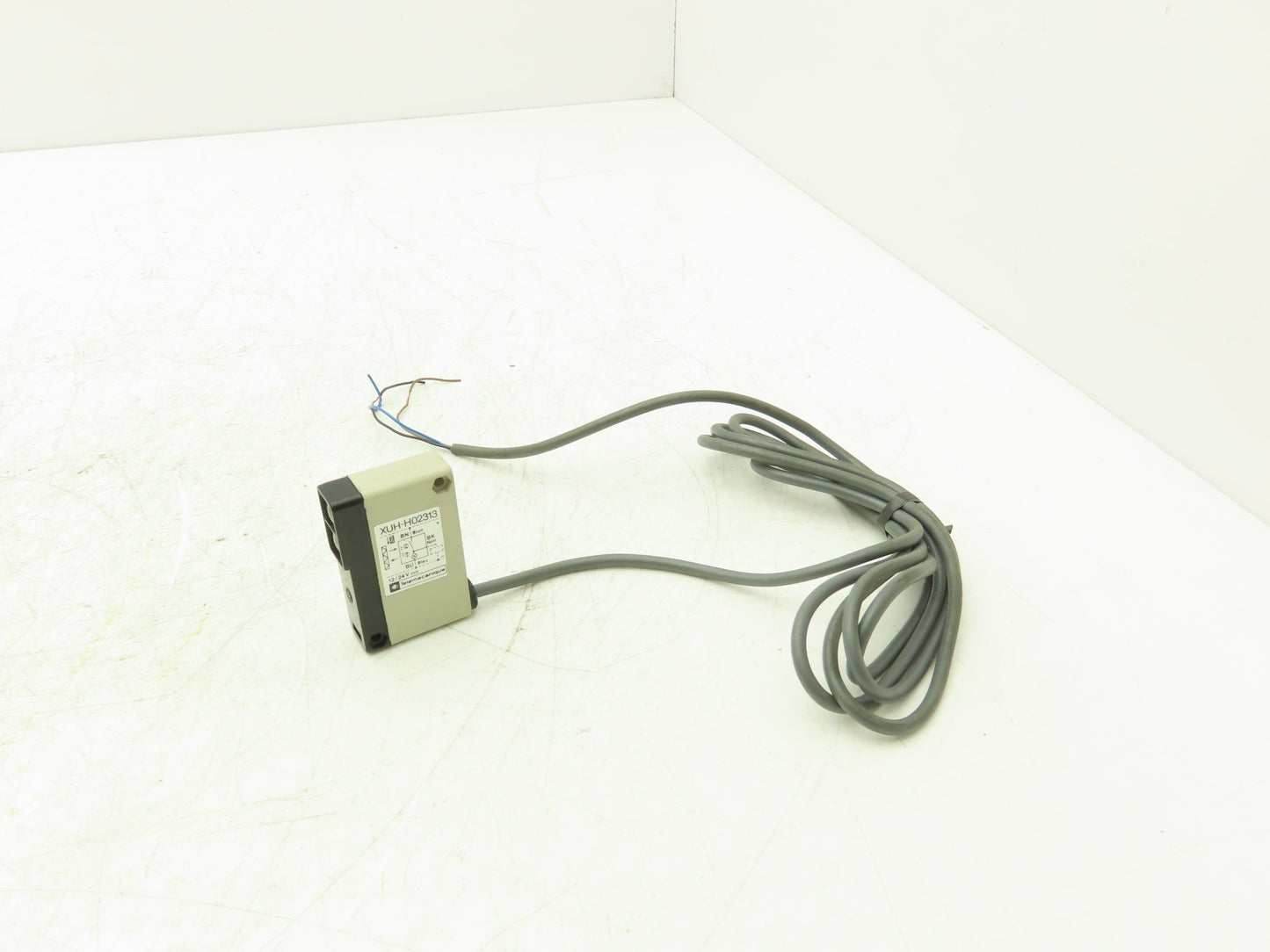 Telemecanique XUH-H02313 Photoelectric Sensor 12/24VDC