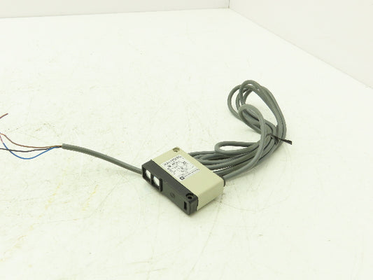 Telemecanique XUH-H02313 Photoelectric Sensor 12/24VDC