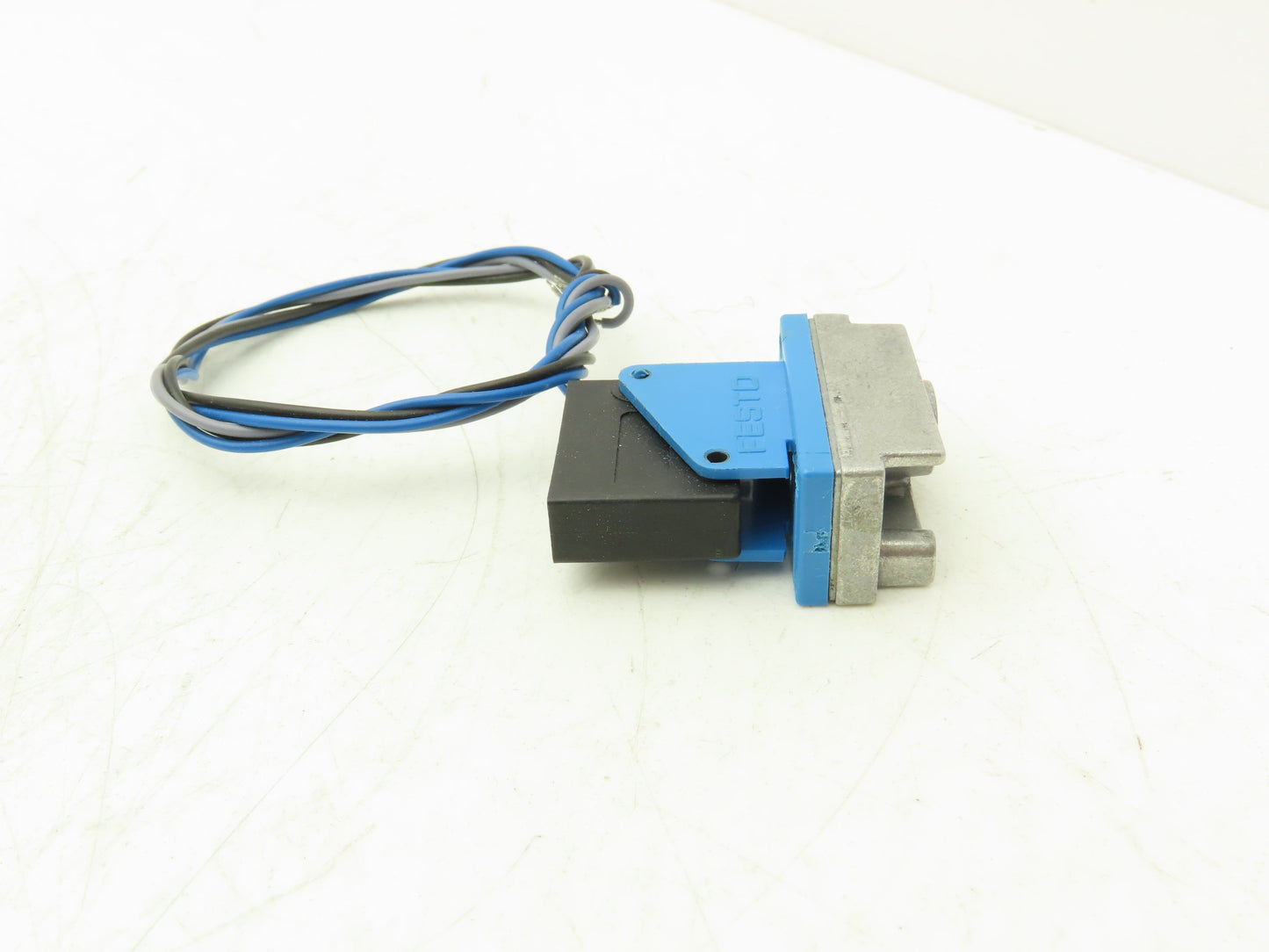 Festo 6484PE PE-1/8-1N-SW Pressure Switch 1/8"