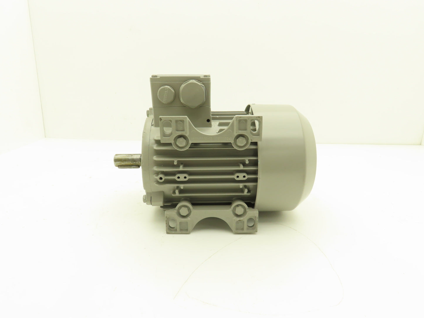 Siemens UD 0810/1169222-001-1 AC Motor .84Hp 1110rpm 440-480Y 3ph 80M TEFC