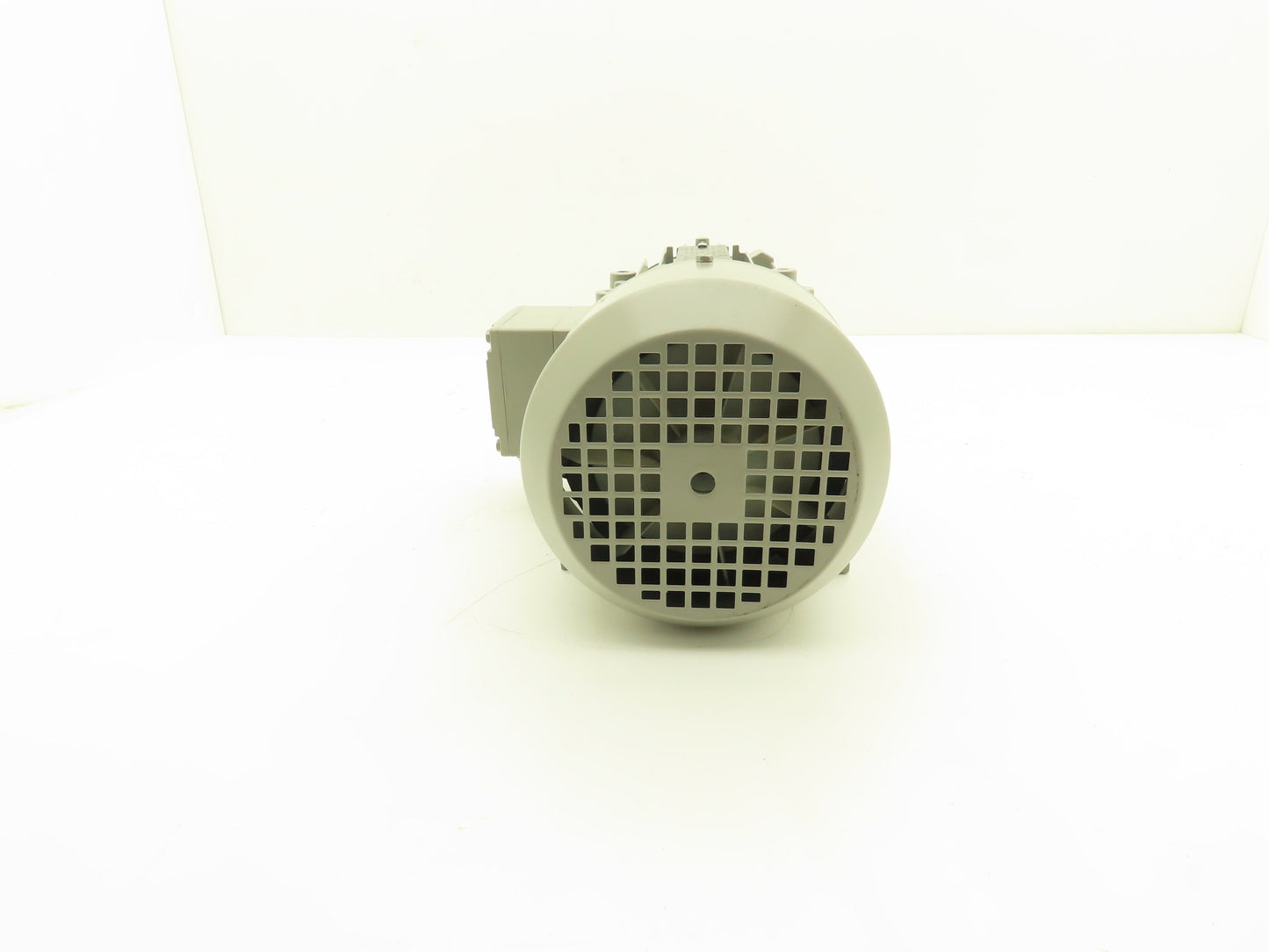 Siemens UD 0810/1169222-001-1 AC Motor .84Hp 1110rpm 440-480Y 3ph 80M TEFC