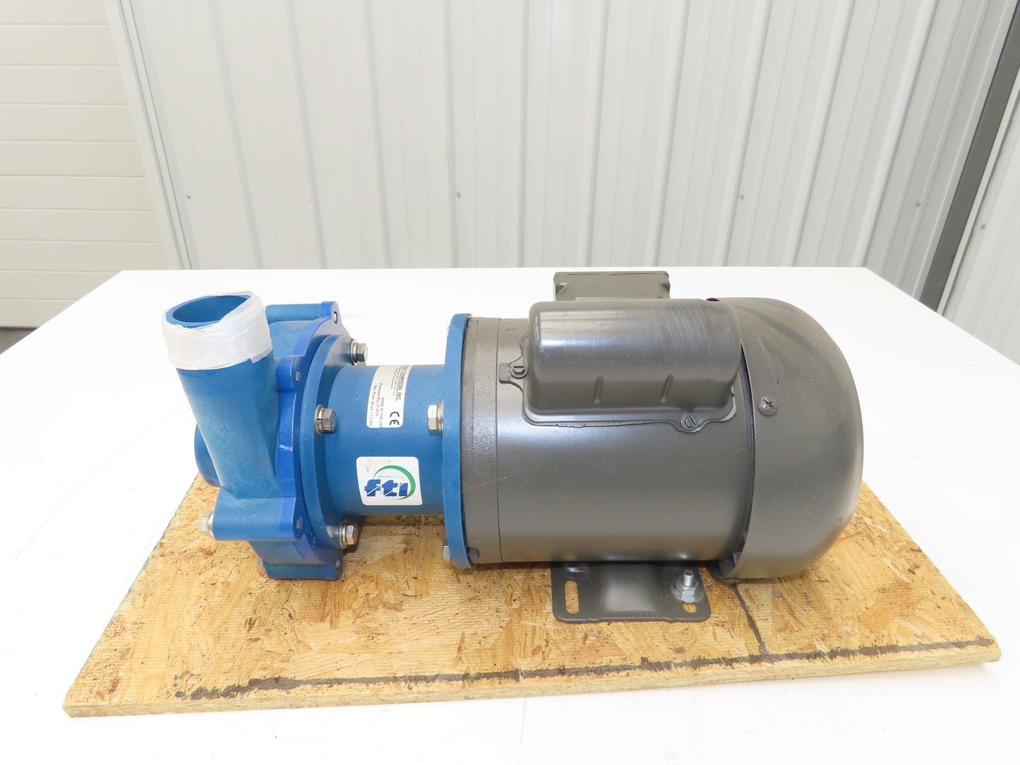 Finish Thompson DB7P-E-M226 Pump Sealless Mag Drive DB Series 115/208-230v 69GPM