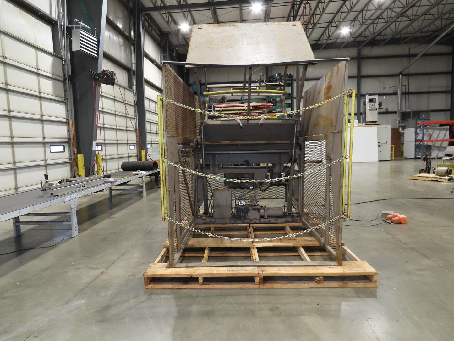 Allegheny Hydraulic Tote Tipper Paper Shredder Hopper Dump Feed Conveyor 460V