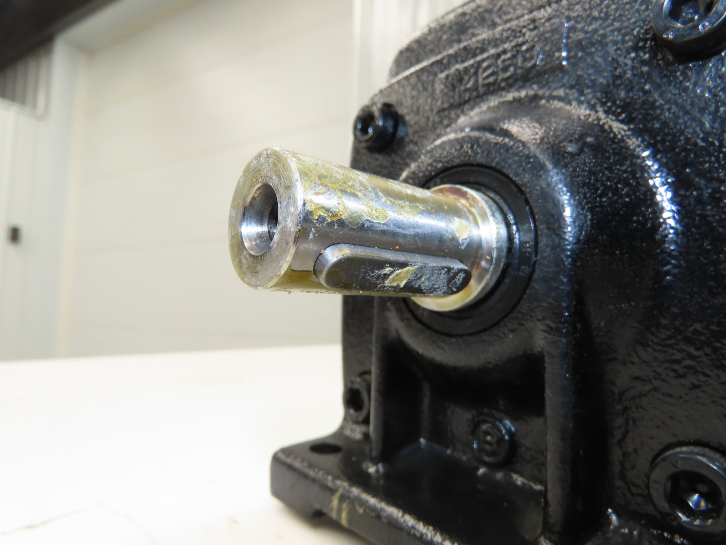 Alfred Imhof S31-DT80N4 Gearmotor 16.5:1 Ratio 84rpm 1Hp 230/400Y 3ph Dual Shaft