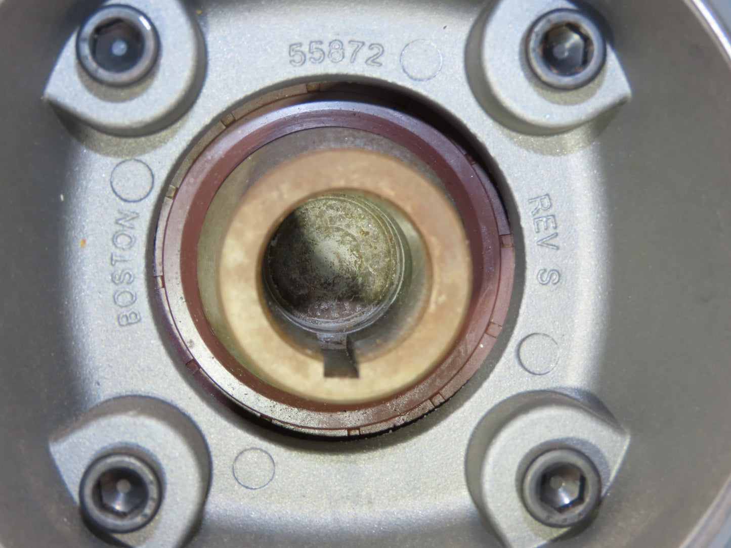 Boston Gear F732-40E-B7-G Gearbox 40:1 Reducer 2.1Hp 44rpm 143T LH Output