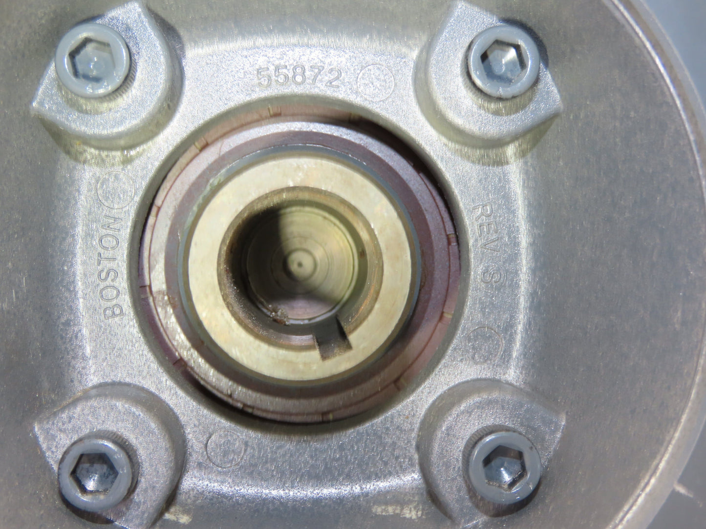 Boston Gear F732-40E-B7-G Gearbox 40:1 Reducer 2.1Hp 44rpm 143T LH Output