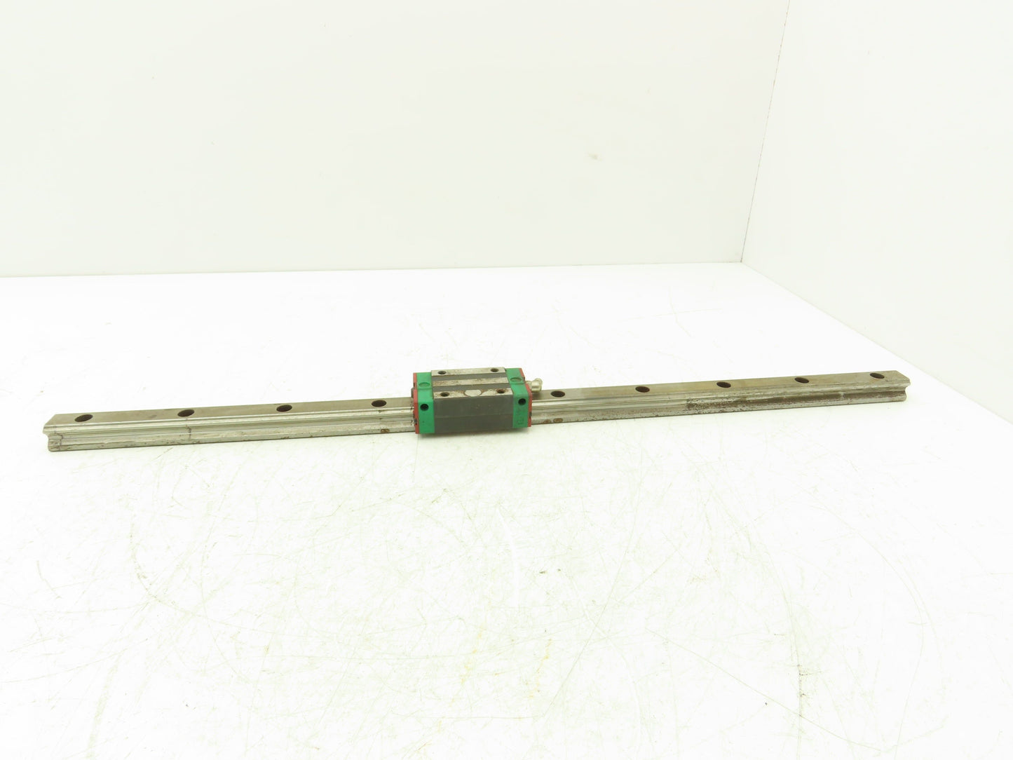 Hiwin HGH20CA Linear Bearing 1-Block Guide Rail 20mm x 580mm 22-3/4"L