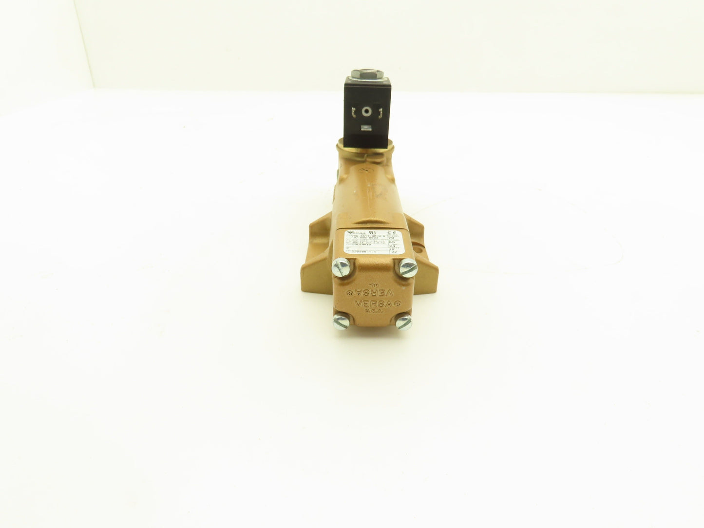 Versa VSG-3511-HC-M-U-10-55M-D024 Solenoid Valve 200psig Vacuum 70Vac/24Vdc