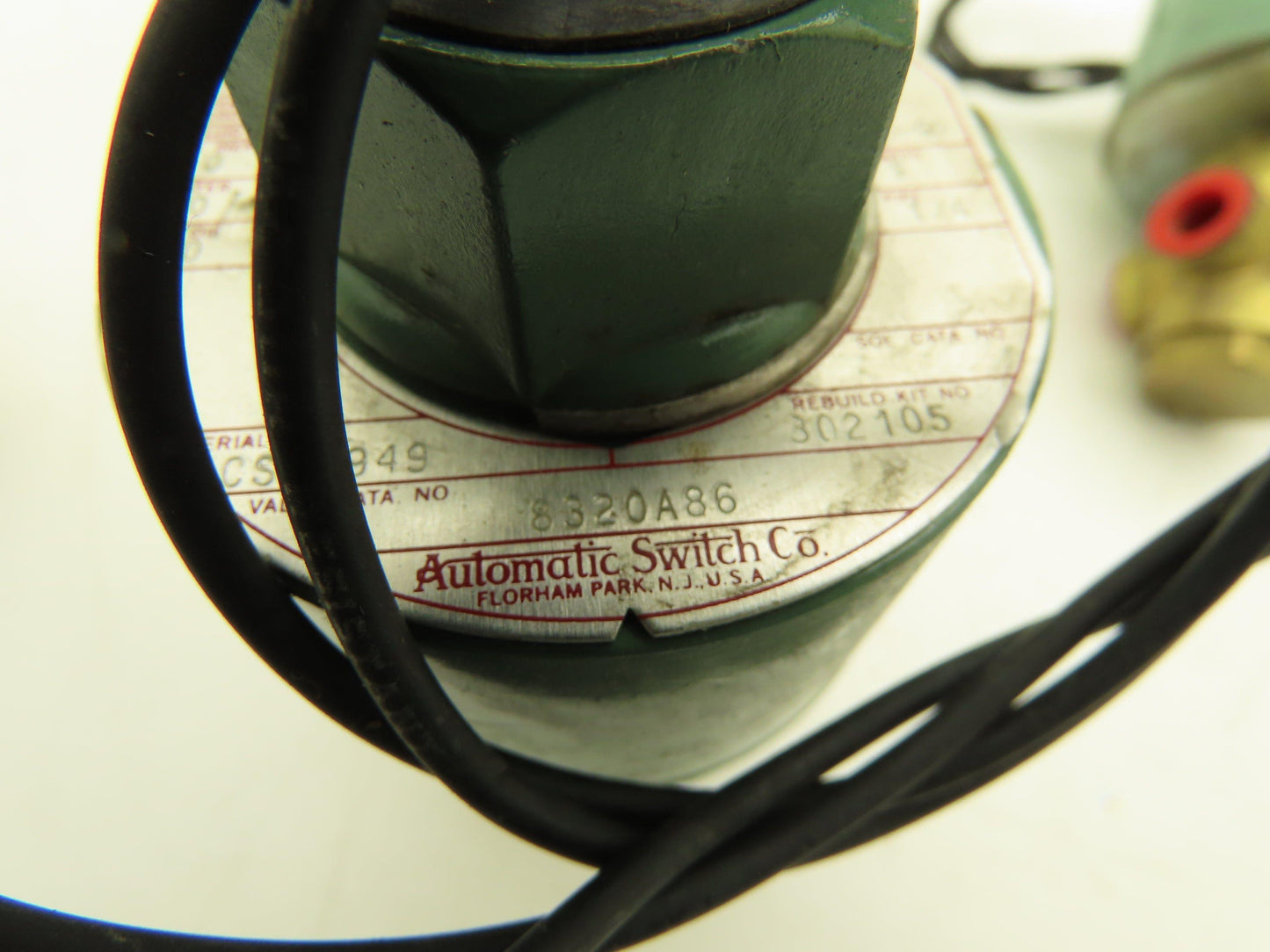 Asco Redhat 8320A86 Solenoid Valve 3 Way 40psi 1/4 NPT 120VAC Lot of 7