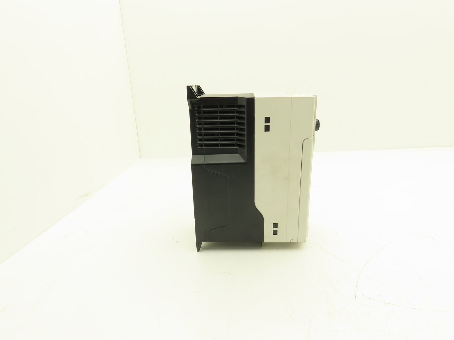 Nidec Control Techniques M201-034 00073 Servo Inverter Drive 480V 550Hz 3PH 11A