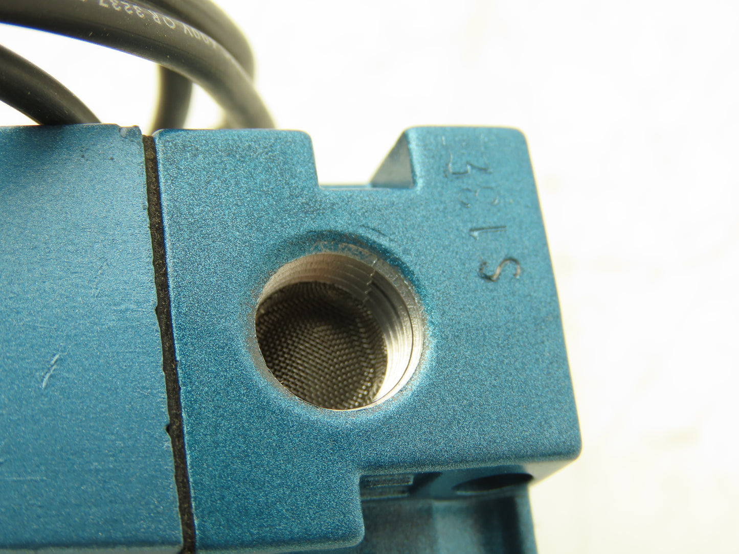 MAC 111B-110CCAA Pneumatic Air Solenoid Valve 120V 150 PSI 5/8" NPT 3 Way