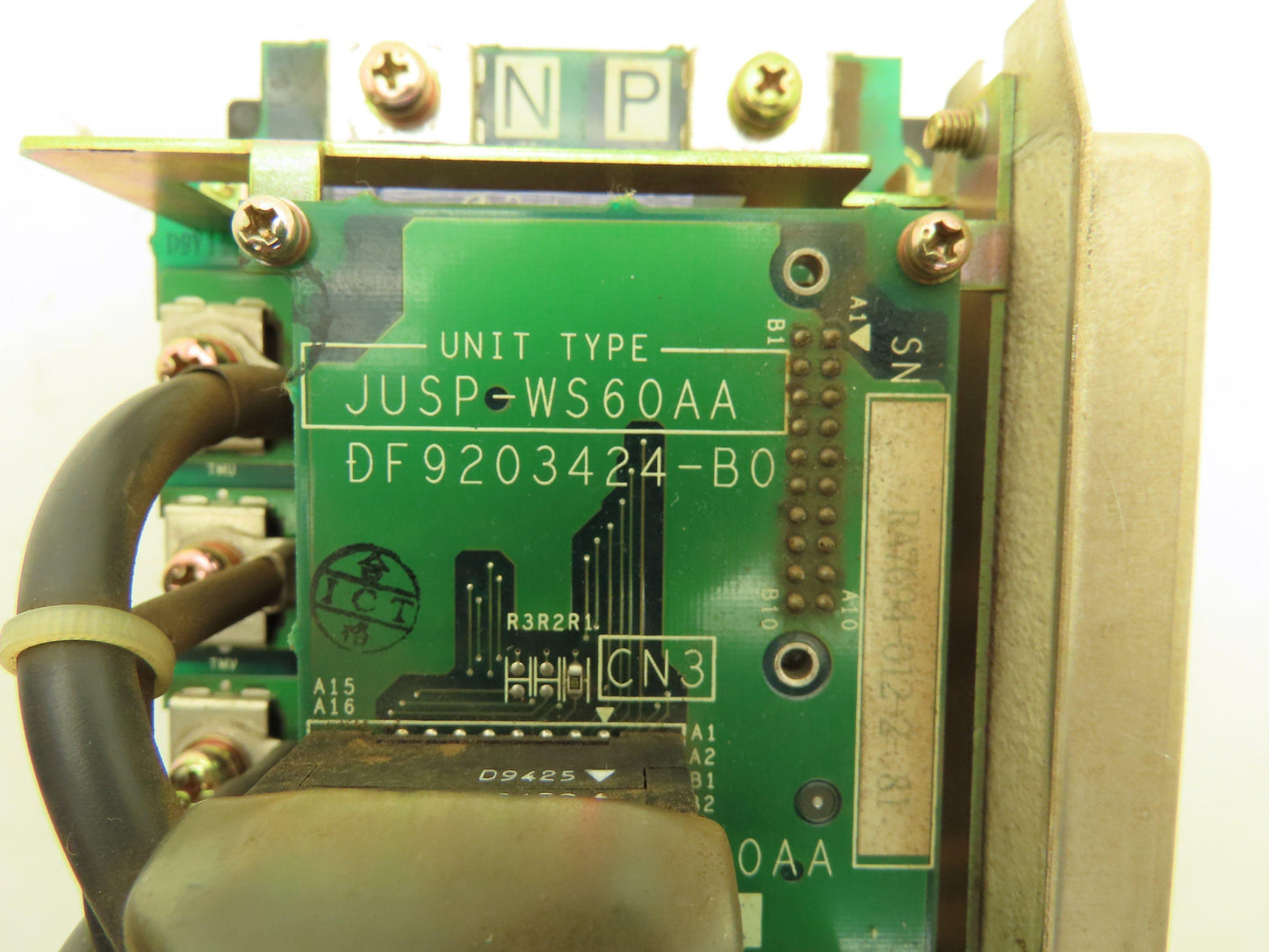 Yaskawa JUSP-WS60AA Servo Amplifier & Fuji 6MBP200RA060 Power Supply 600V 200A