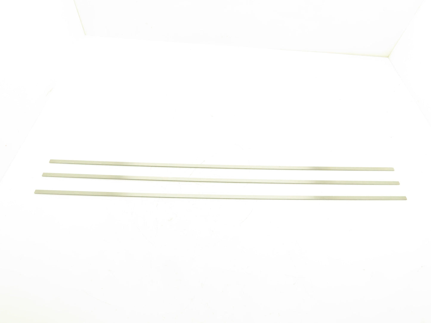 Nutec 42 4142 Alloy Steel Ground Flat Bar Stock 1/8"x 3/8"x 36"L  Lot of 3