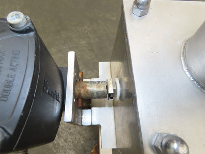 Piston Metering Pump Stainless Steel Pneumatic 1 Gal Displacement 3 Way Valve