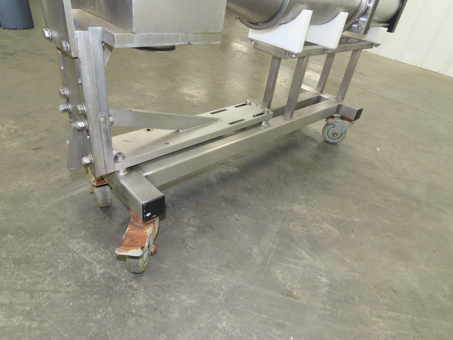 Piston Metering Pump Stainless Steel Pneumatic 1 Gal Displacement 3 Way Valve