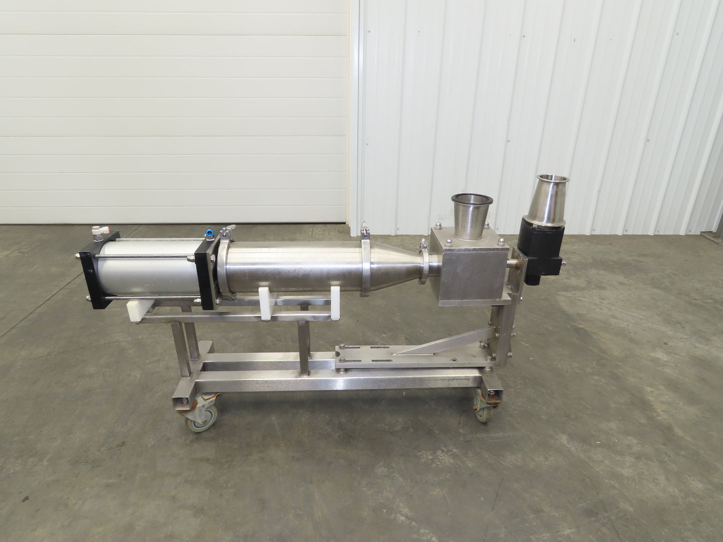 Piston Metering Pump Stainless Steel Pneumatic 1 Gal Displacement 3 Way Valve