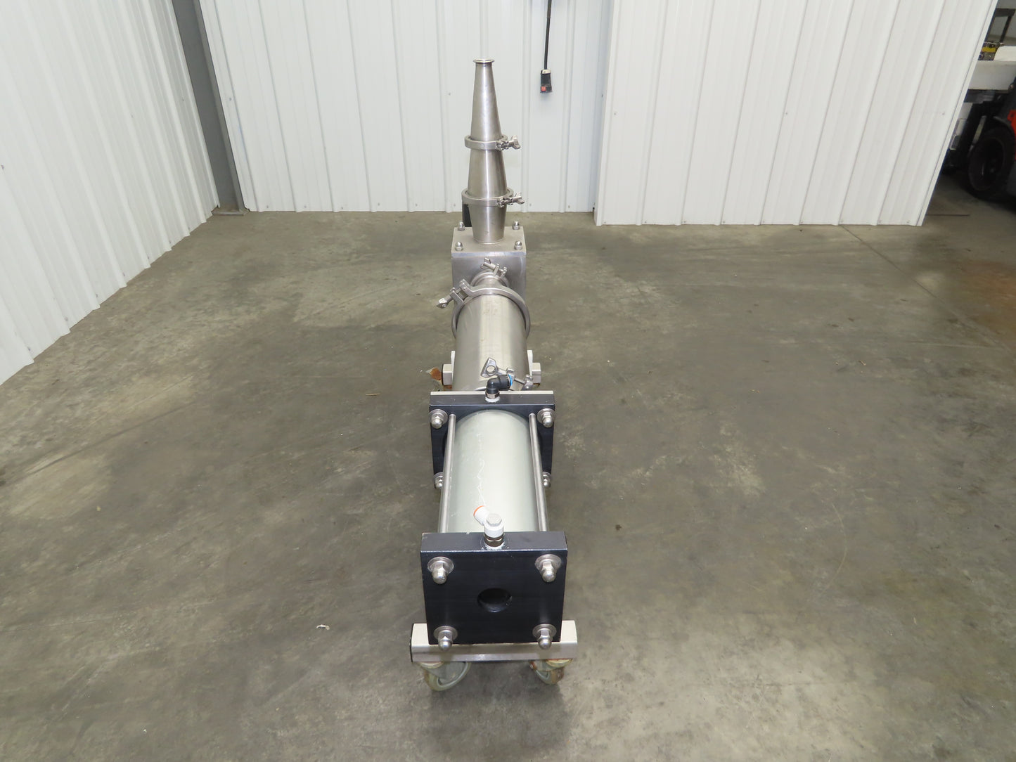 Piston Metering Pump Stainless Steel Pneumatic 1 Gal Displacement 3 Way Valve