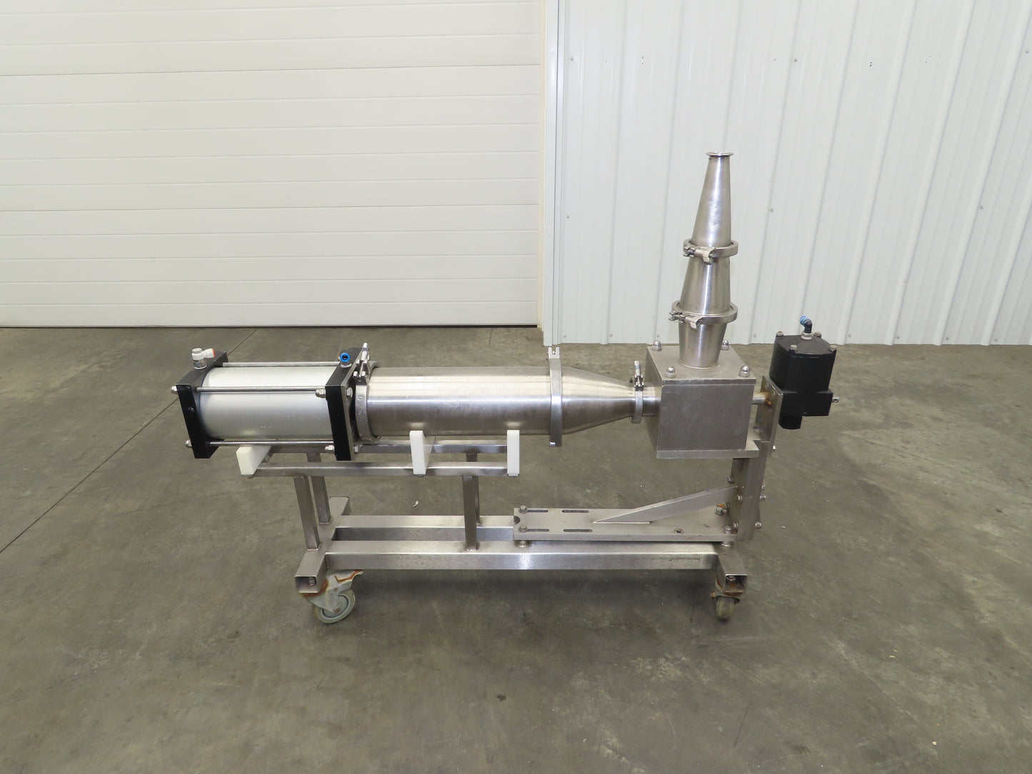 Piston Metering Pump Stainless Steel Pneumatic 1 Gal Displacement 3 Way Valve