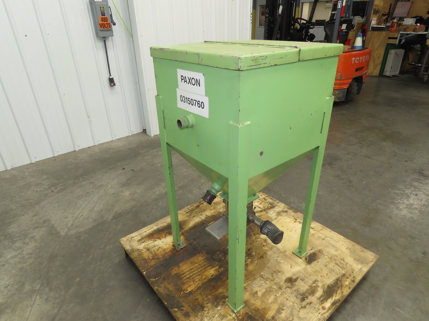 Conair Vacuum Receiver Loader 21x21" Hopper 40 Gallon Injection Molding Plastic