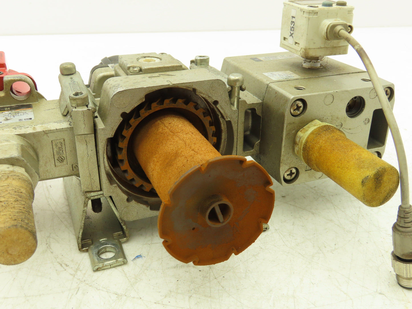 SMC AV4000-04-5DZ Compressed Pneumatic Air Treatment Assembly With Regulators