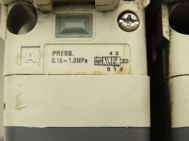 SMC VQ7-6-FG-D Pneumatic Solenoid Valve 3-Station Manifold 4/5 Port