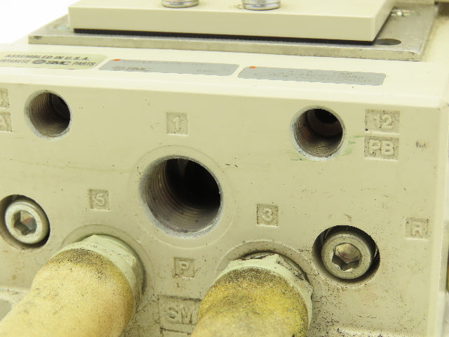 SMC VQ7-6-FG-D Pneumatic Solenoid Valve 3-Station Manifold 4/5 Port