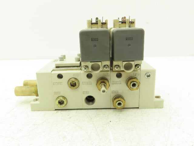 SMC VQ7-6-FG-D Pneumatic Solenoid Valve 3-Station Manifold 4/5 Port