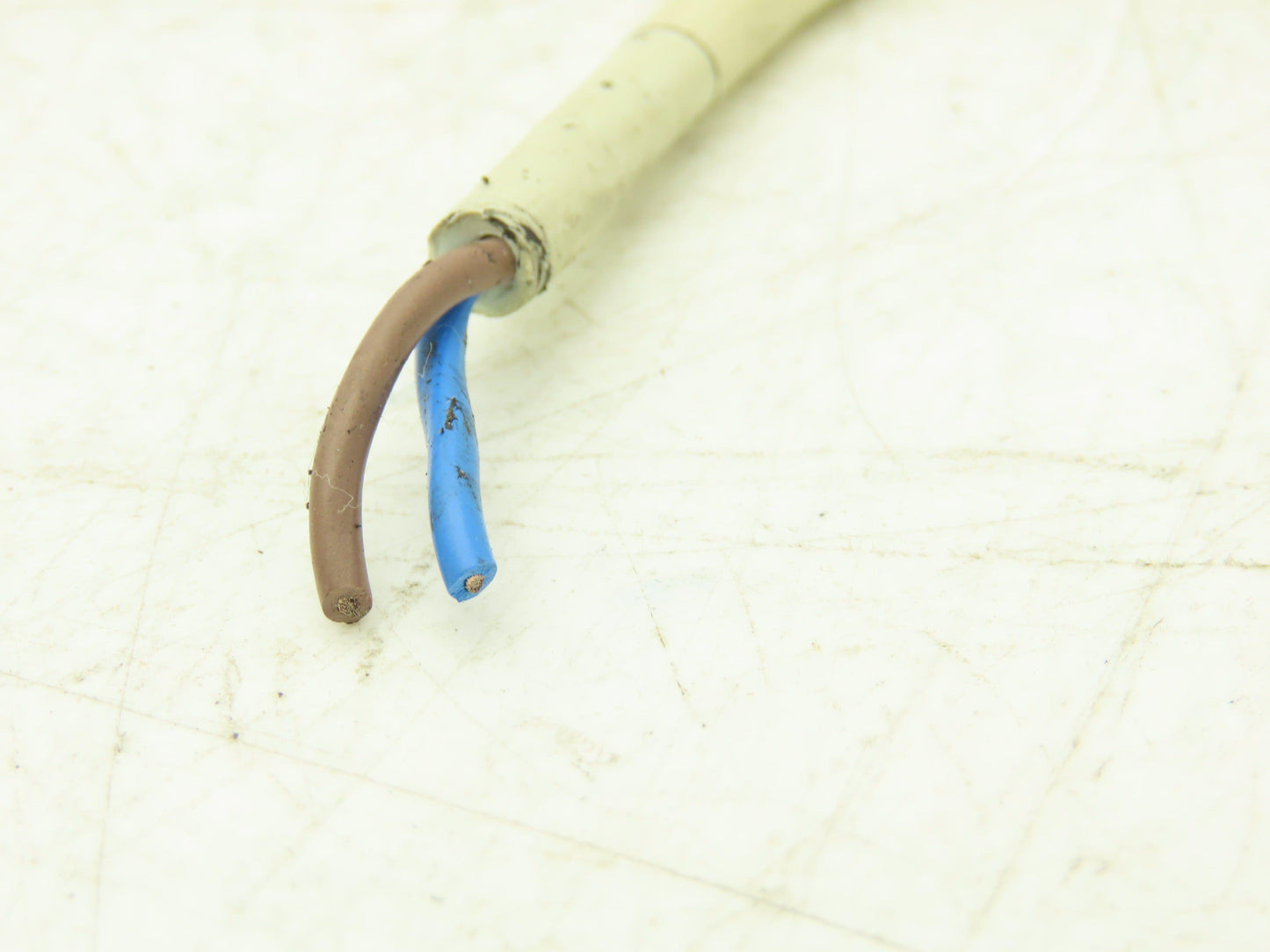 Omron E2FM-QX5D1-1 Inductive Proximity Sensor 10" Cut Cable