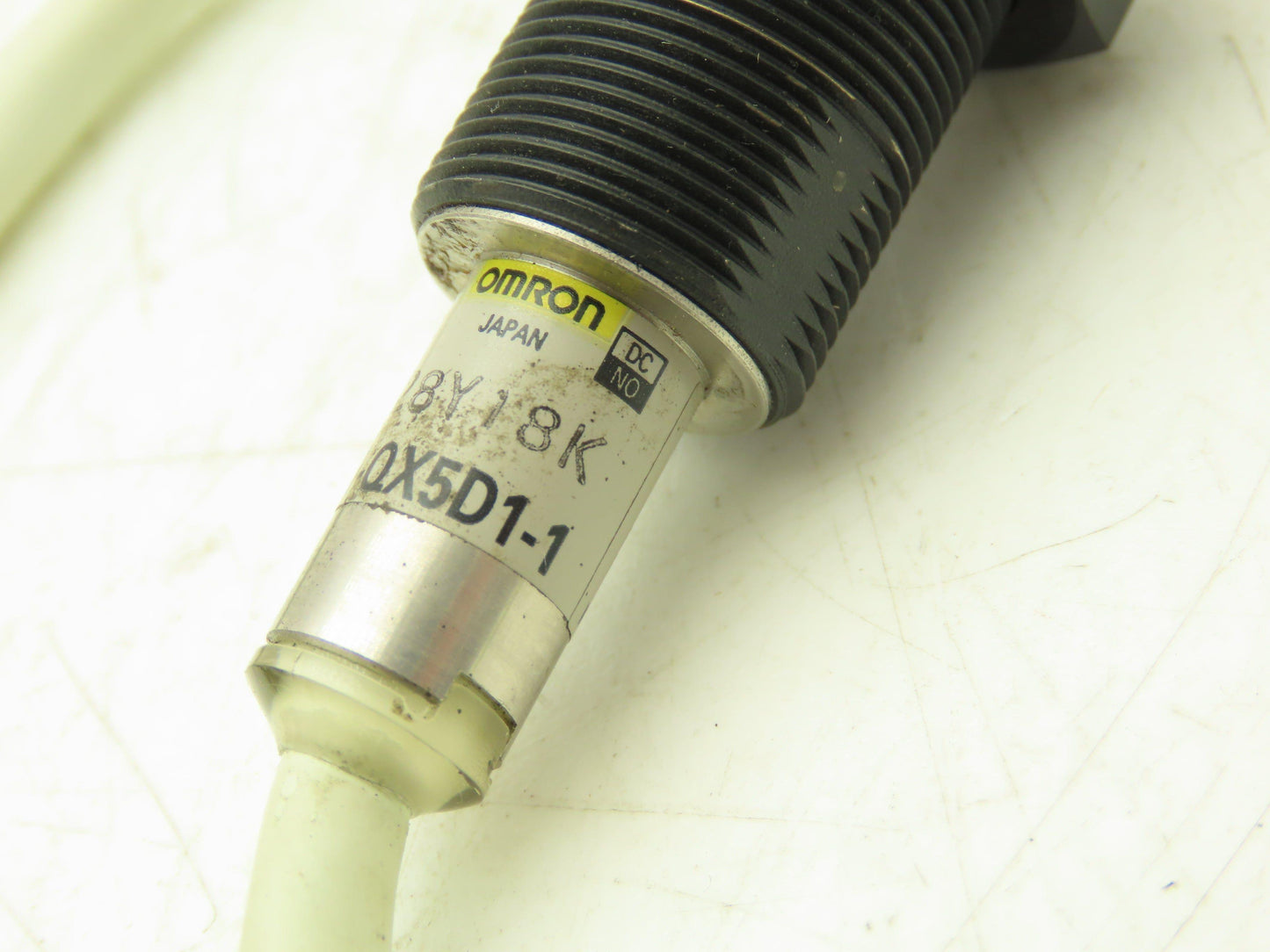 Omron E2FM-QX5D1-1 Inductive Proximity Sensor 17" Cut Cable