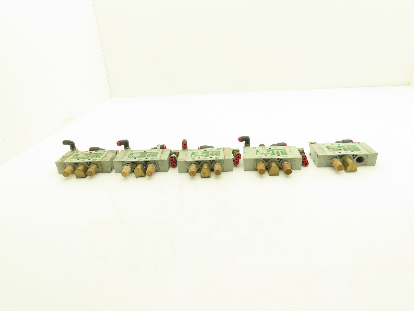 Numatics L22PP6520 Pneumatically Actuated Dual Solenoid Valve 5-145psig Lot of 5