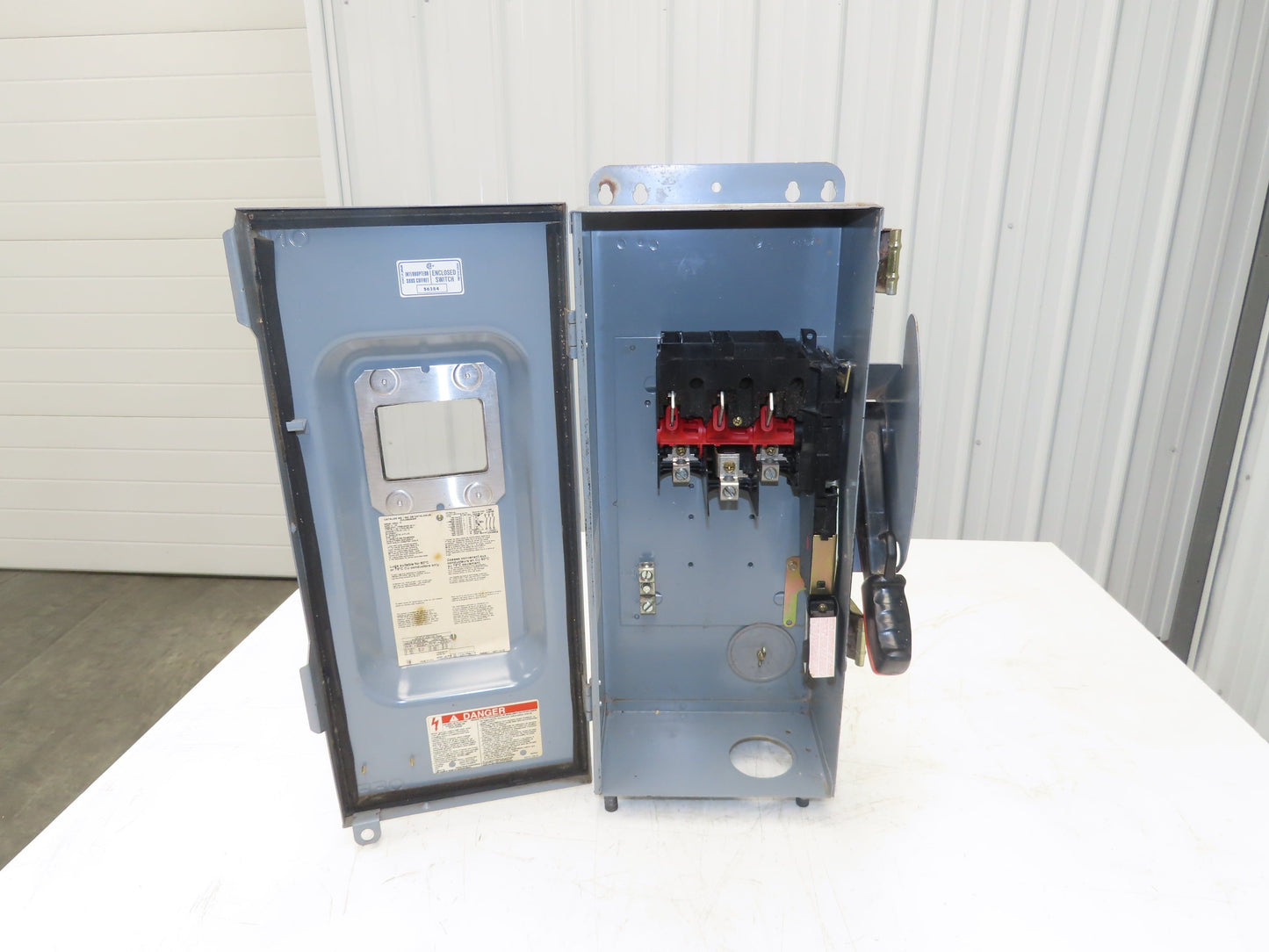 Square D CHU363AWK Safety Disconnect Switch 100 Amp 600V 3 Pole Ph Non-Fusible