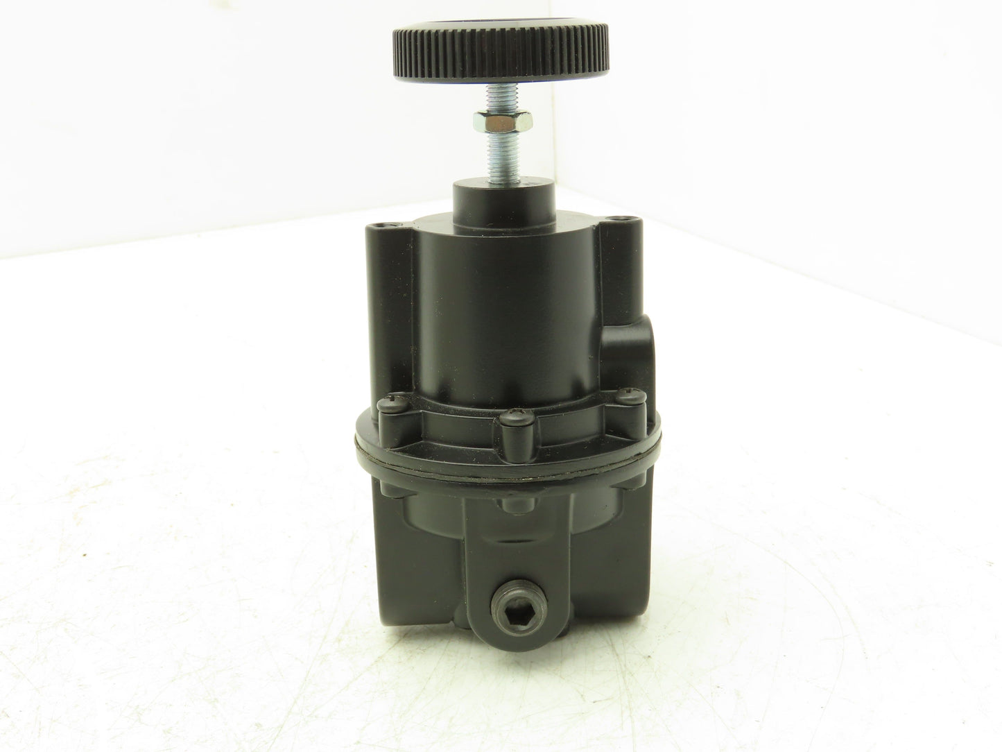 Numatics R880-02E Air Loaded Pressure Regulator Model 60psi 1/4" NPT High Flow