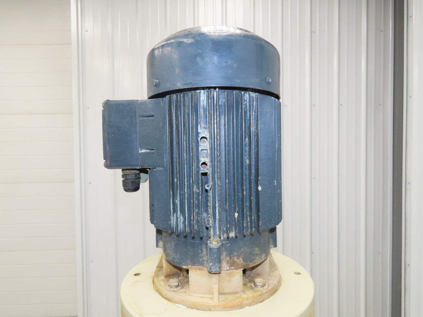 Flux-Gerate LA100L/4/2R-12 Plastic Centrifugal 20" Immersion Pump 2.6kw 400V 3PH