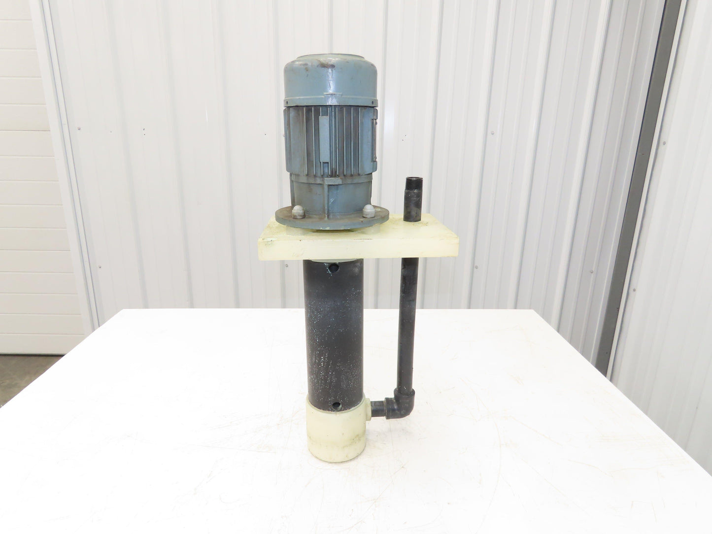 PVC Plastic Chemical Immersion Pump 1"x 3/4"npt .25kw 480V 3PH 14" Intake