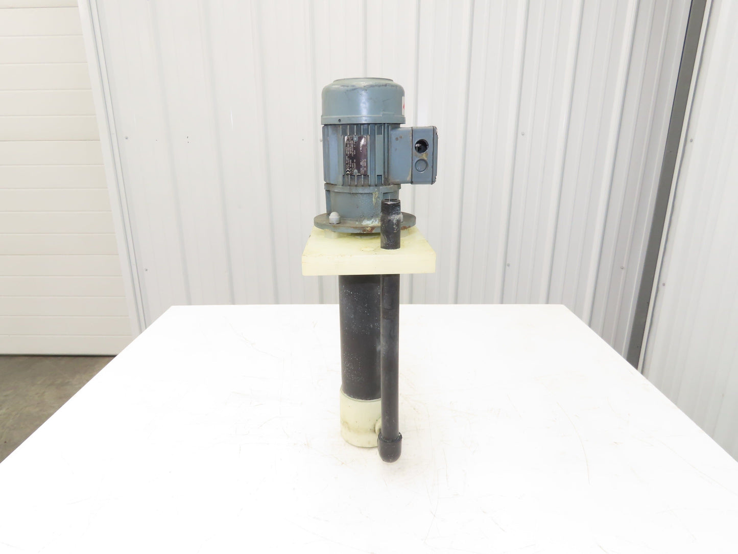 PVC Plastic Chemical Immersion Pump 1"x 3/4"npt .25kw 480V 3PH 14" Intake