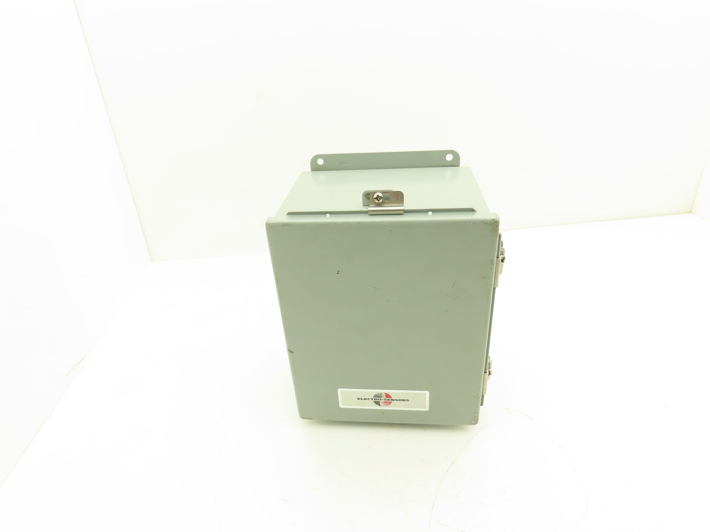 Hoffman A10086CHNF Steel Electrical Enclosure Junction Box 10x8x6" Backplate