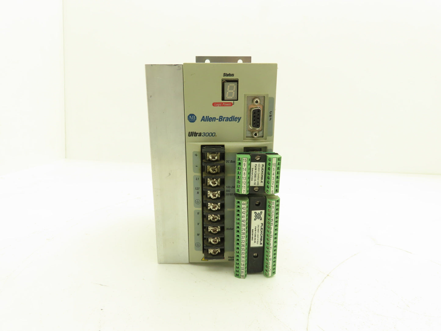 Allen Bradley 2098-DSD-020 Ultra 3000 Servo Drive 120/240V 1PH V1.45 Ser B