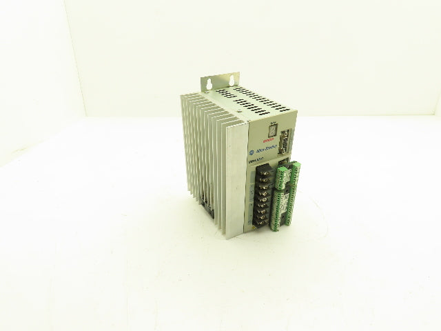 Allen Bradley 2098-DSD-020 Ultra 3000 Servo Drive 120/240V 1PH V1.45 Ser B
