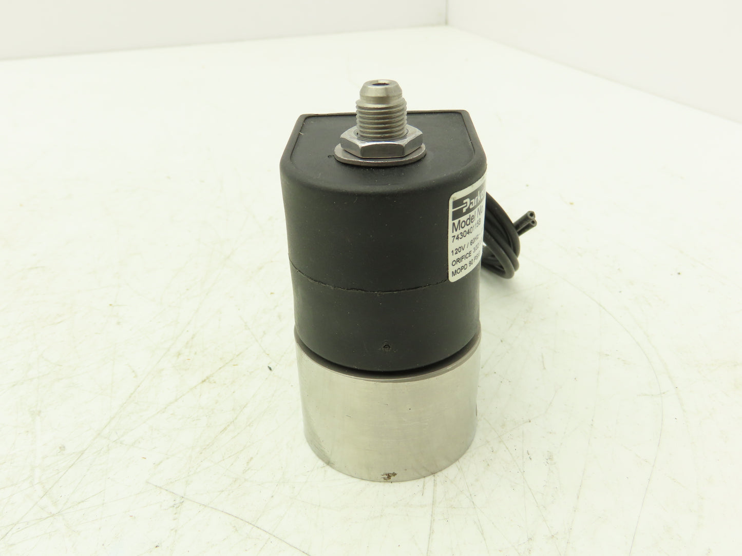 Parker 743040115B 743040115B Pneumatic Control Valve 3 Way 90PSI 1/8"NPT NC 120V