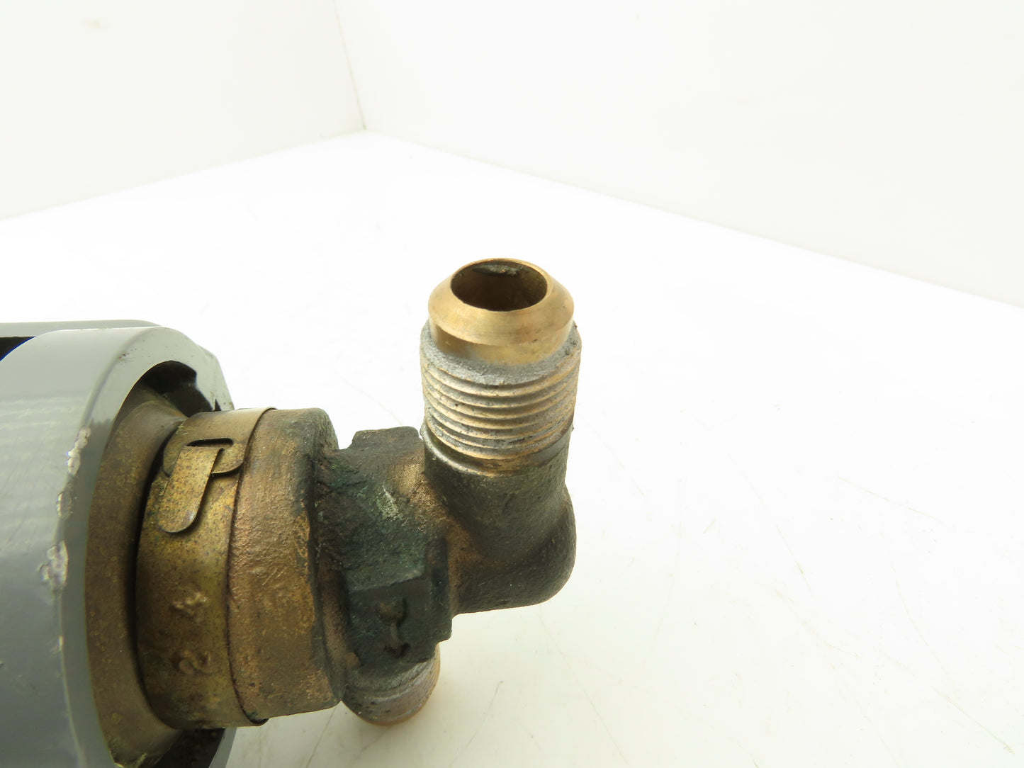 Johnson Controls 1PV-3766-1001 Control Valve Diaphragm 1/2"NPT O.D Flare 400psi