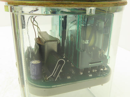 Dwyer 3000-00C Photohelic Pressure Switch Gauge 25PSI 120F .25" Of Water