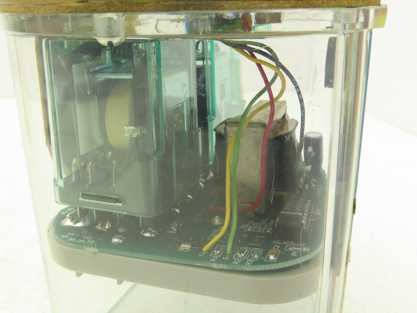 Dwyer 3000-00C Photohelic Pressure Switch Gauge 25PSI 120F .25" Of Water