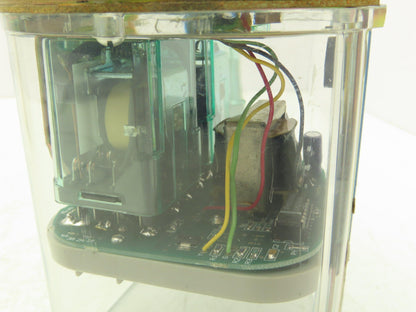 Dwyer 3000-00C Photohelic Pressure Switch Gauge 25PSI 120F .25" Of Water