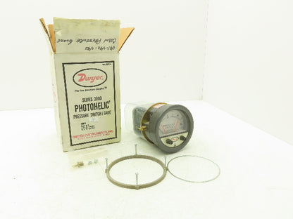 Dwyer 3000-00C Photohelic Pressure Switch Gauge 25PSI 120F .25" Of Water