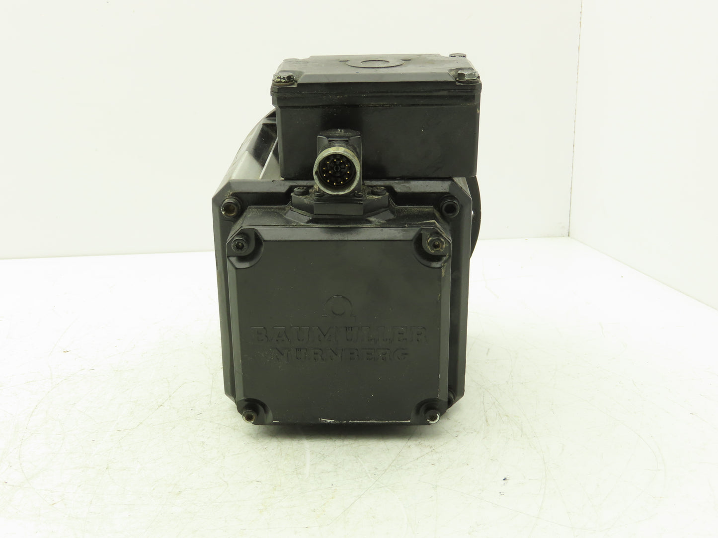 Baumuller DSG 71-B Servo Motor 1.35kW 2000 RPM 24V Brake *For Parts or Repair*