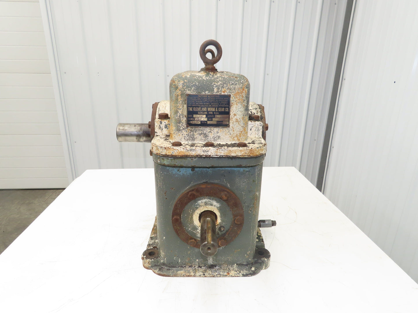 Cleveland Worm & Gear 200AT 25F Speed Reducer 79:1 Gearbox 2.8Hp 22rpm LH Output