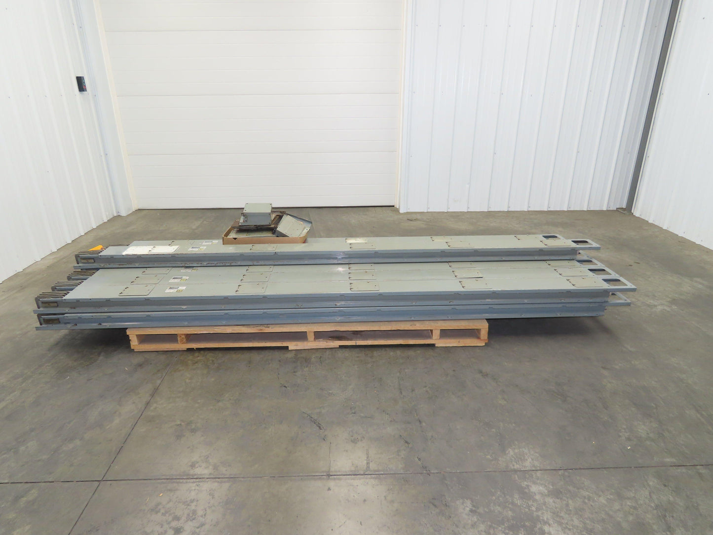 Square D Aluminum I-Line Plug-In Busway 400A 600V 3P 10' Lot of 13