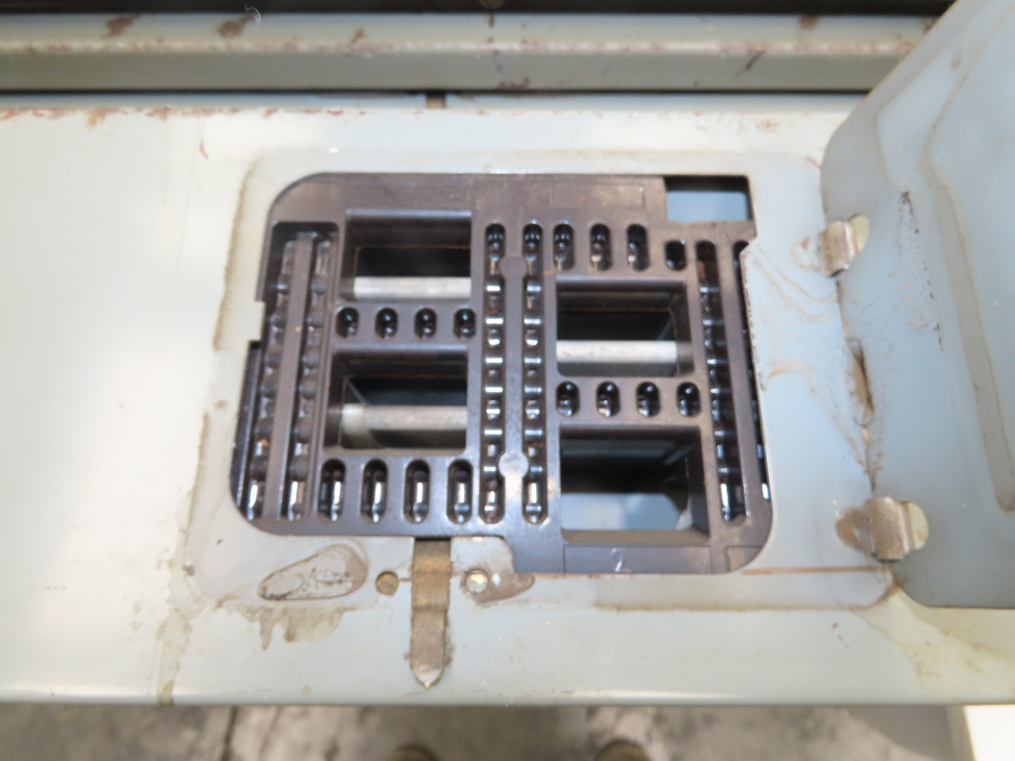 Square D Aluminum I-Line Plug-In Busway 225A 600V 3P 10' Lot of 10