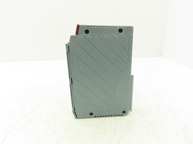 B&R 3D0479.6 Digital Output Module 16 Point 24VDC 5A REV GO Cracked Plastic