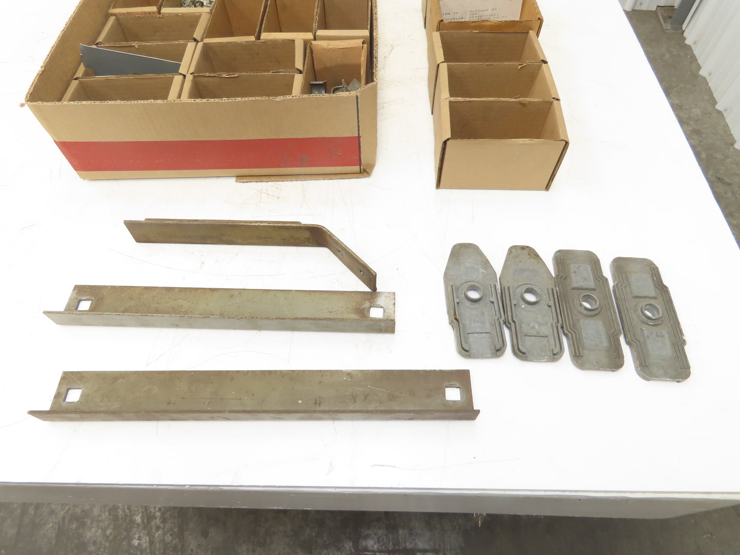 Square D I-Line Busway Plug In Duct Support Hardware